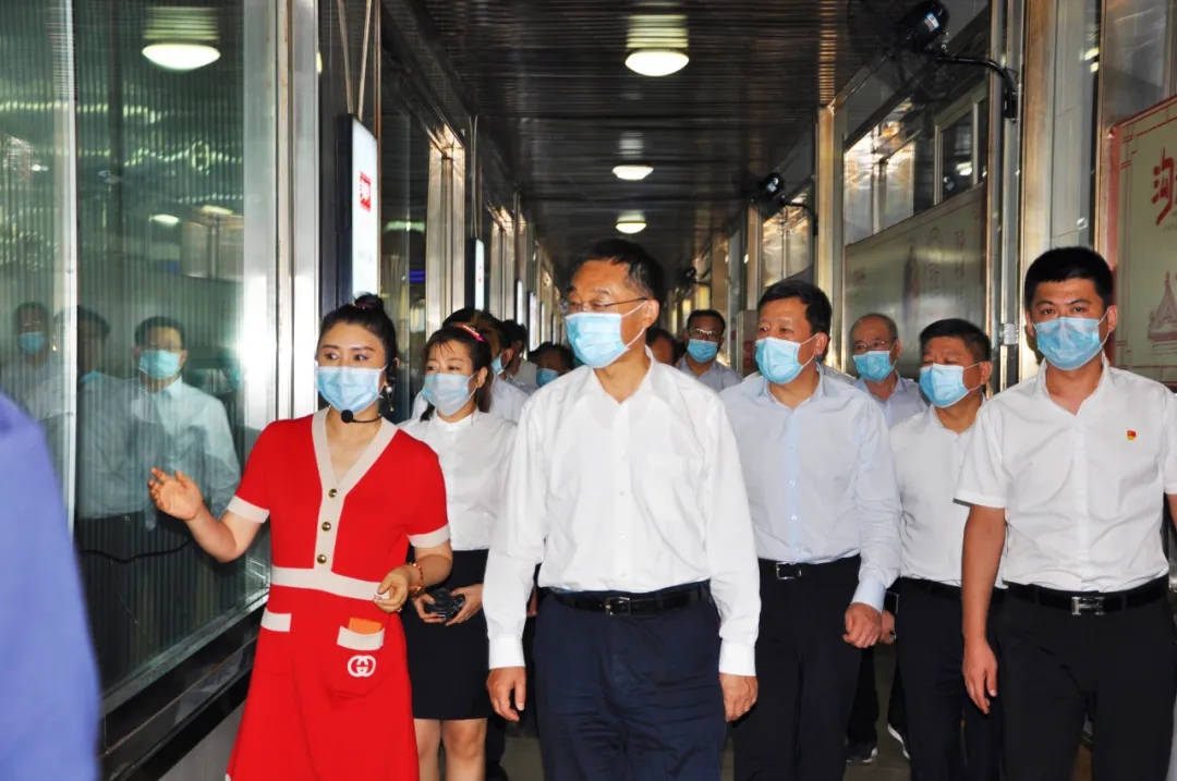 辽宁省省长刘宁莅临沐鸣娱乐熏鸡集团考察调研